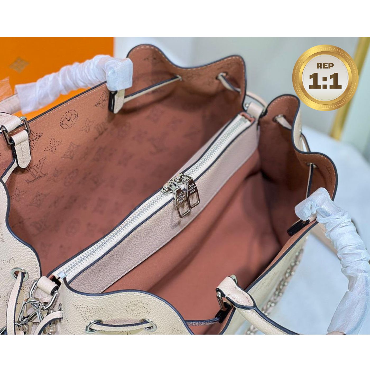 [REP 1:1] Louis Vuitton Bella Tote Mahina Creme Beige For Women 12.6in/32cm